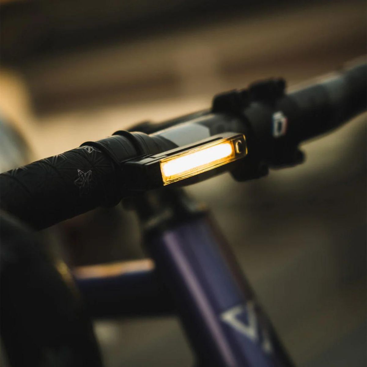 KNOG PLUS FRONT BIKE LIGHT