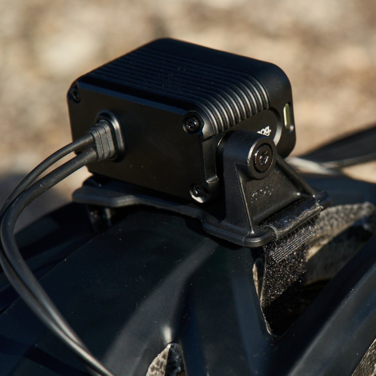 KNOG BLINDER X 1800 FRONT LIGHT - WITH BATTERY