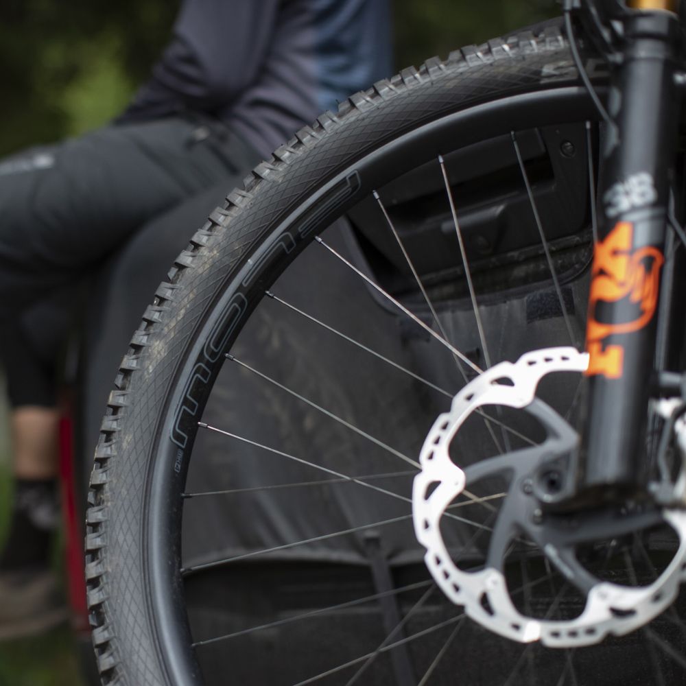 FLOW MK4 ON DT350 MTB WHEELS