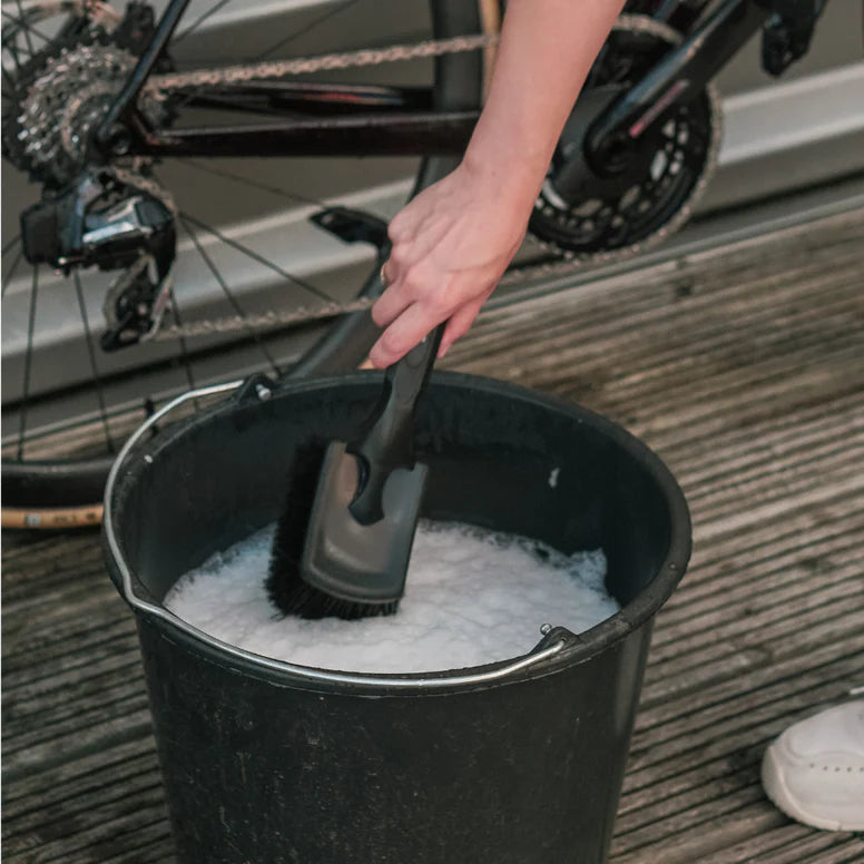 Dynamic Badass Bubbles Cleaner