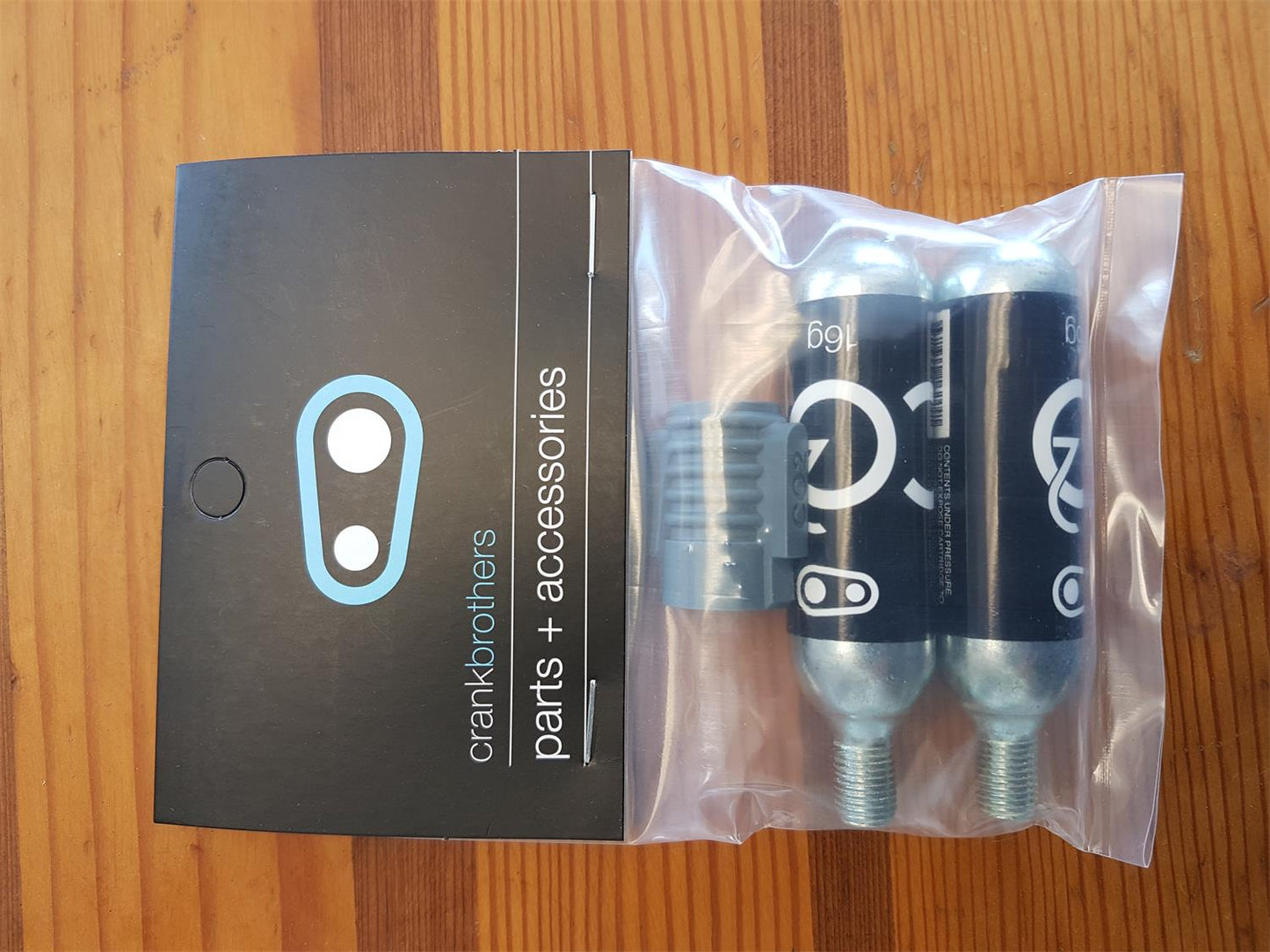 Crank Brothers Klic CO2 Inflator with threaded cartridges