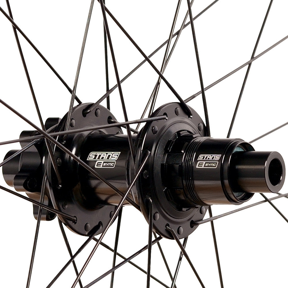 FLOW EX3 ON E-SYNC MTB WHEELS