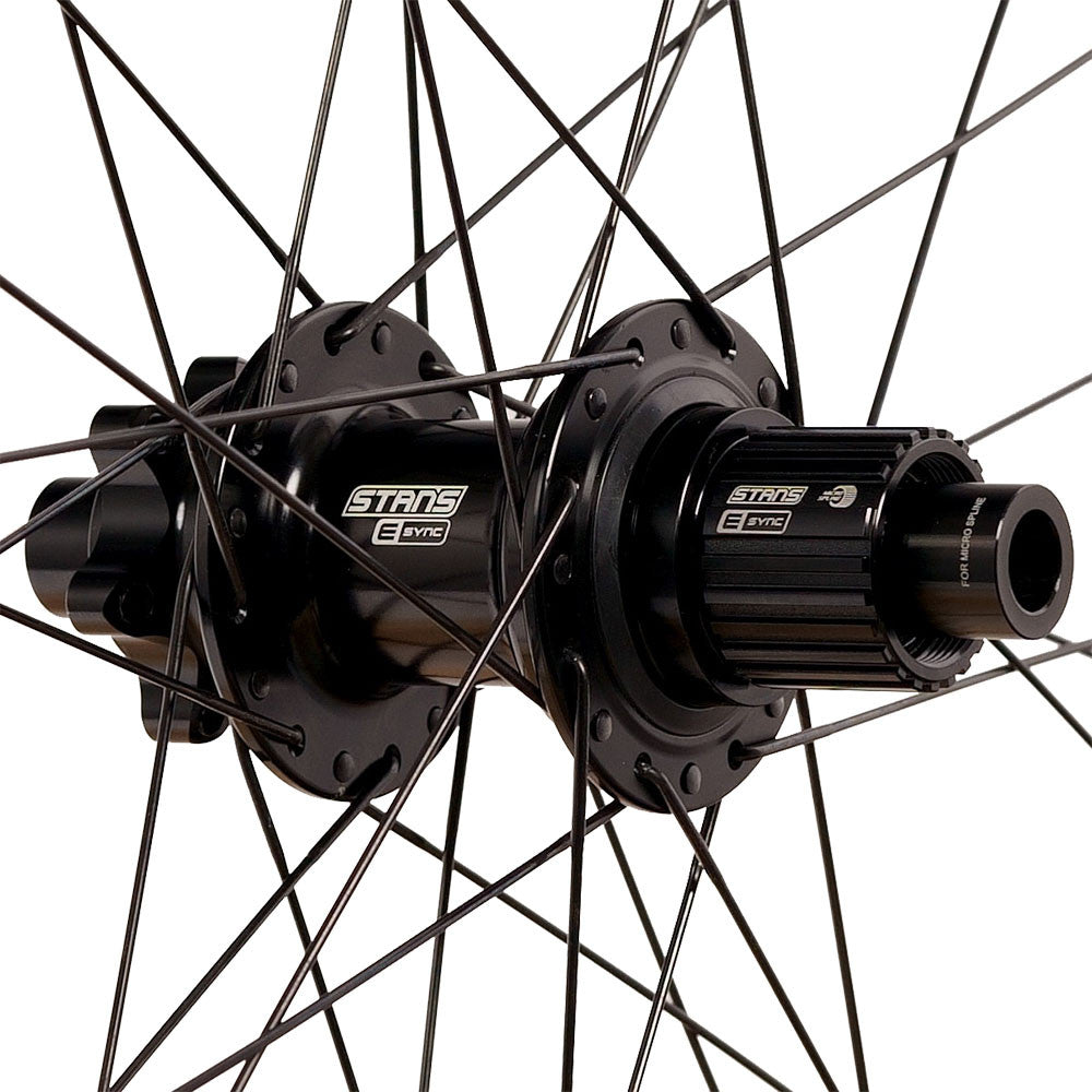 FLOW EX3 ON E-SYNC MTB WHEELS