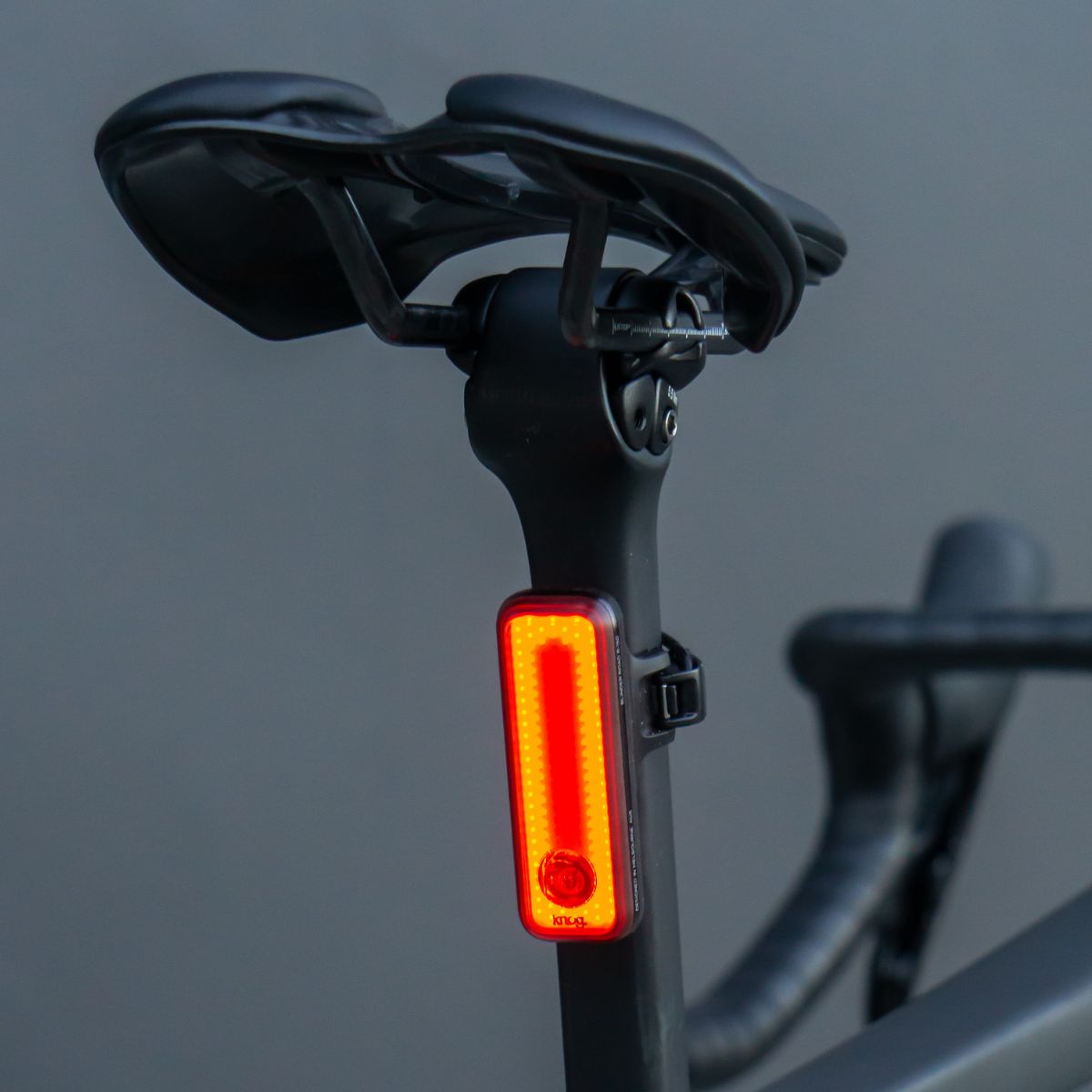 KNOG BLINDER R-150 REAR BIKE LIGHT