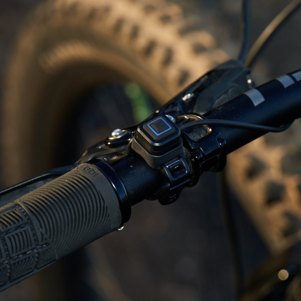 KNOG BLINDER X 2300 FRONT LIGHT - WITH BATTERY