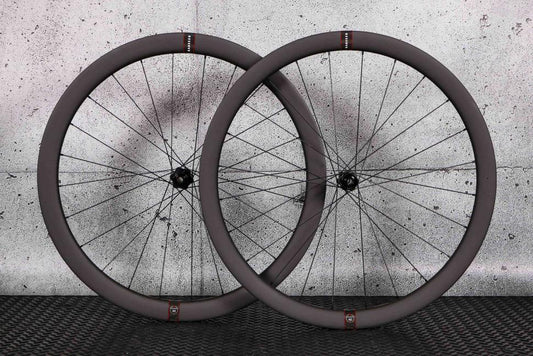 Reserve 40/44 Wheelset w/ Zipp Hub