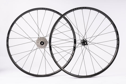 Classified CF G30 Wheelset with Powershift Hub