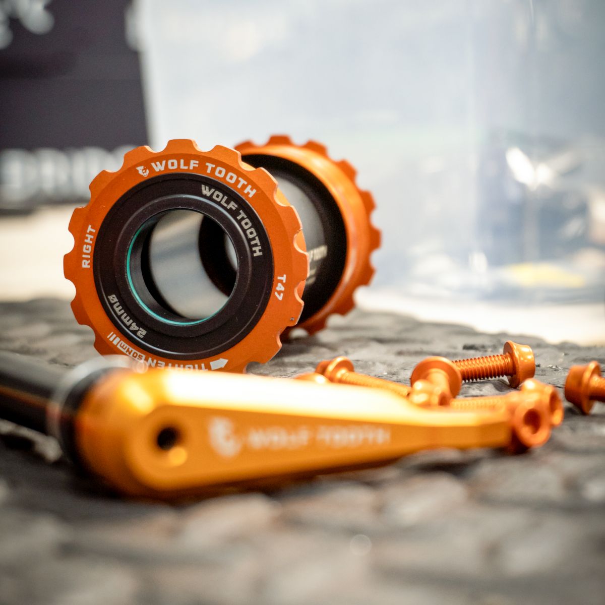 WOLF TOOTH BOTTOM BRACKET - T47 INTERNAL - SRAM DUB SPINDLE