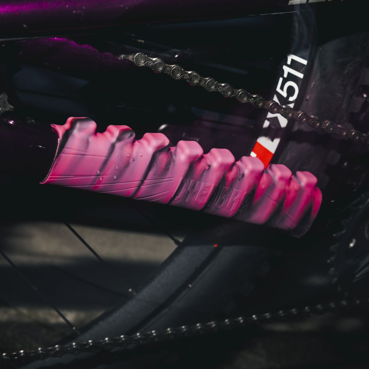 DYEDBRO - SHUSH CHAINSTAY PROTECTOR
