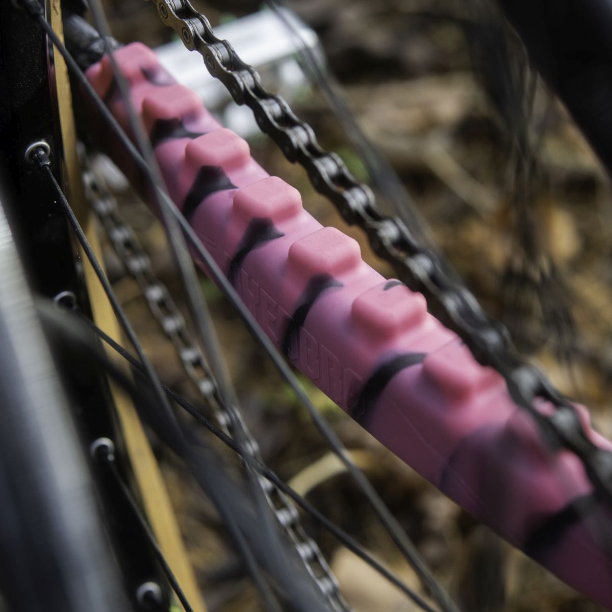 DYEDBRO - SHUSH CHAINSTAY PROTECTOR