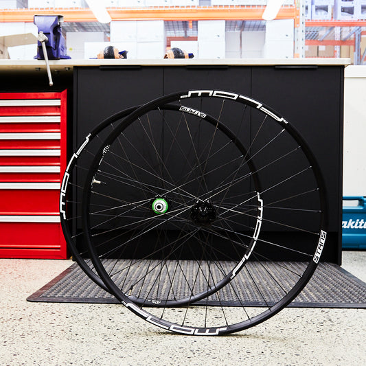 FLOW EX3 ON HOPE PRO 5 MTB WHEELS