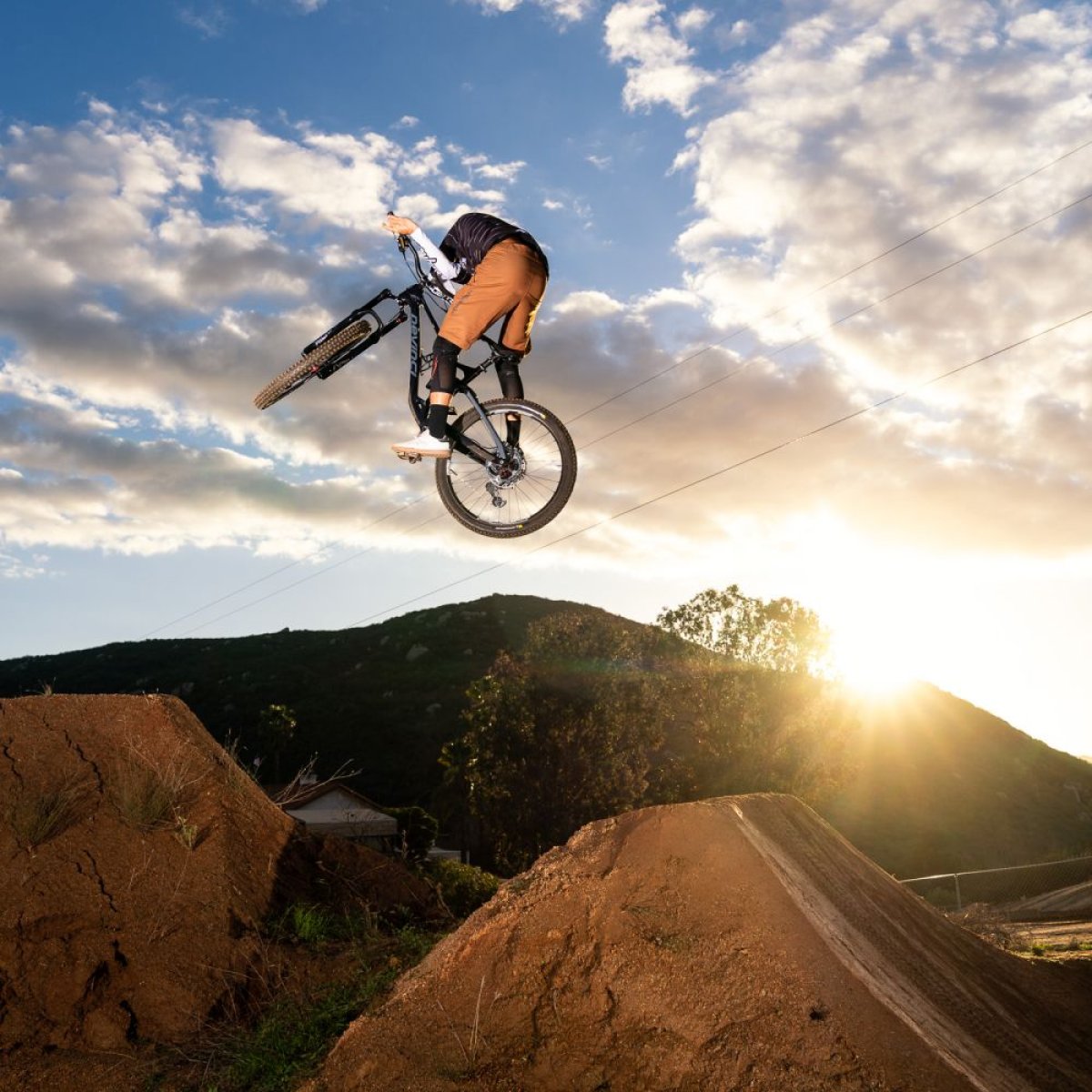 DEITY - CZ40 CAM ZINK SIGNATURE 31.8 HANDLEBAR - 40MM RISE
