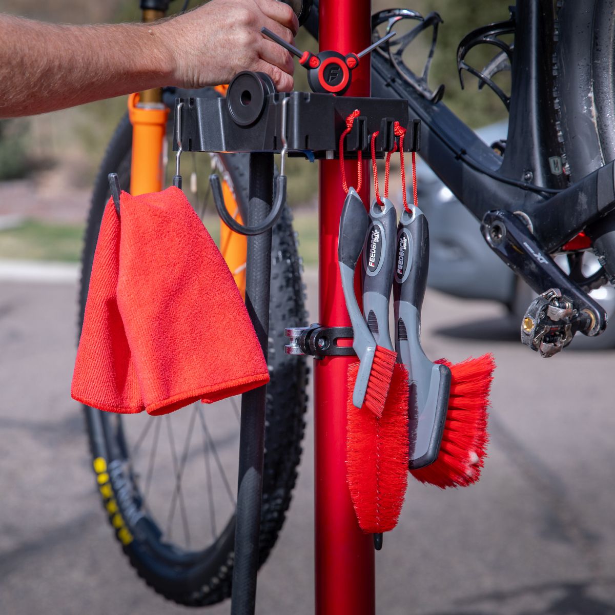 FEEDBACK SPORTS - REPAIR STAND BRUSH BAR WASH KIT