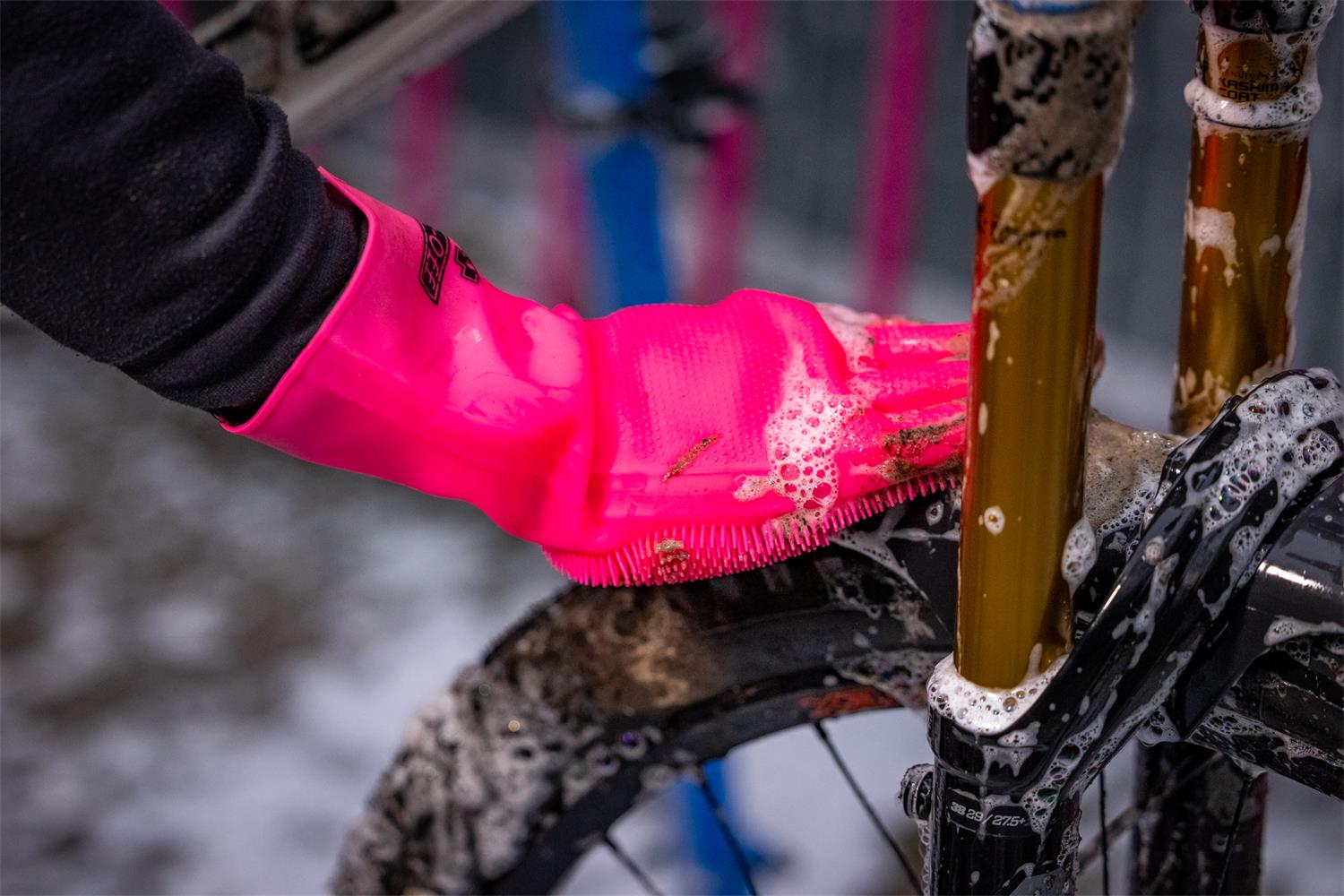 Deep scrubber gloves Pink (2)