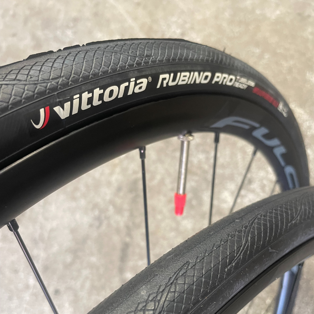 Fulcrum Racing 600 wheel set with tires and tubes