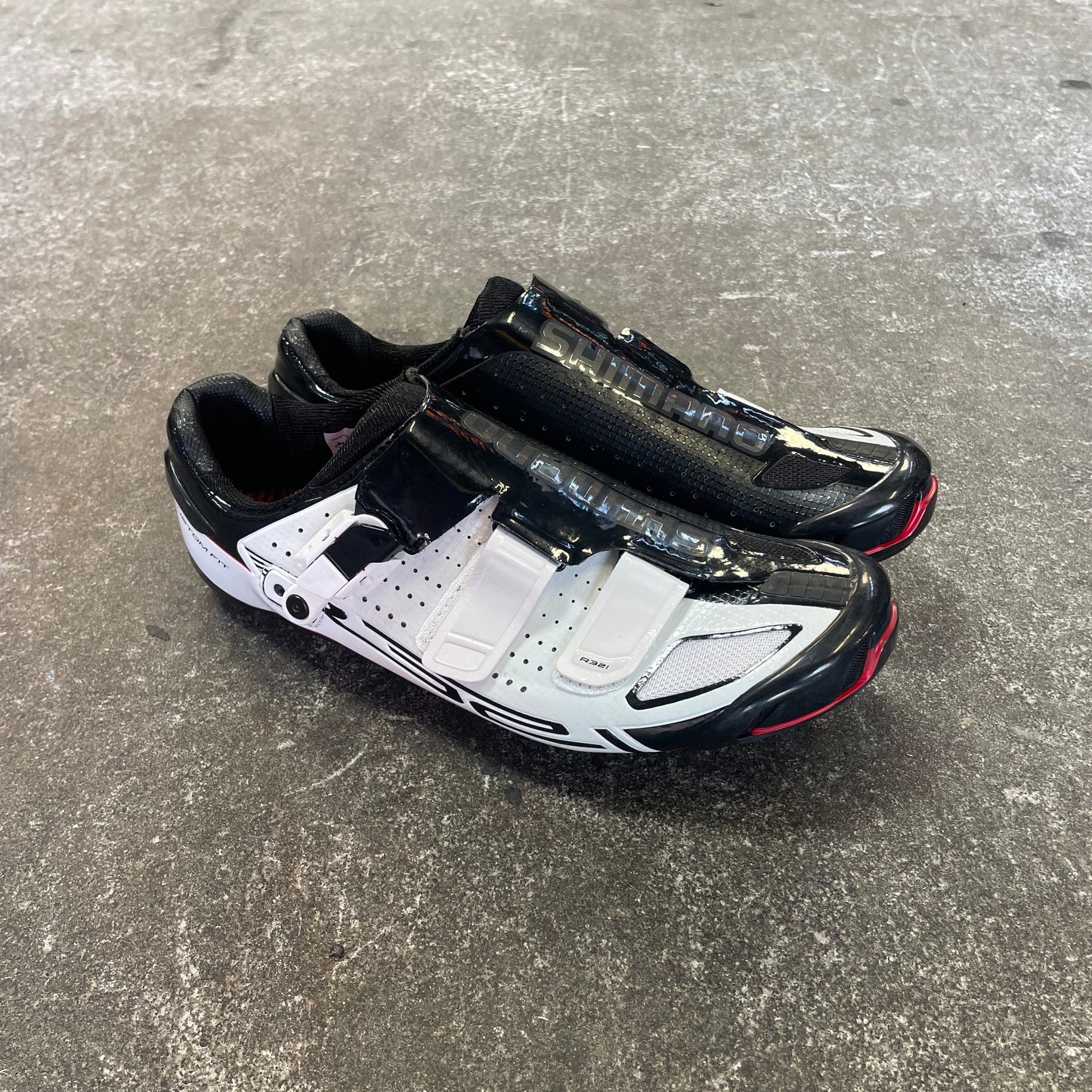 Shimano R321 Shoes