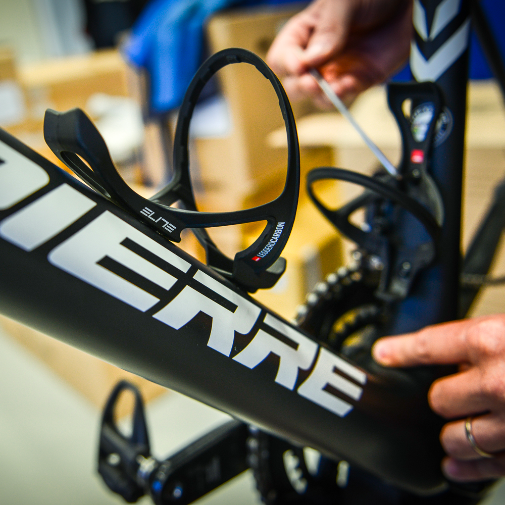 Elite Pb Leggero Carbon Cages