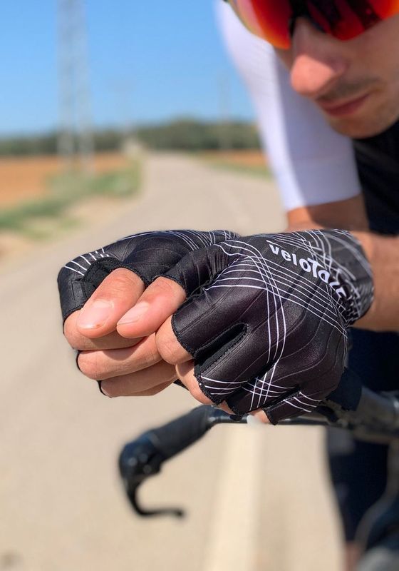 VeloToze Gloves Aero - Black