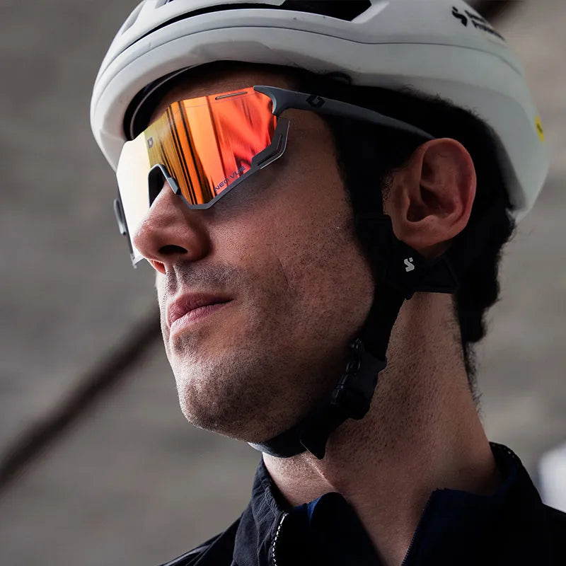 Ulac Neo Vue Otaku 18 Black / Champion Gold Photochromic