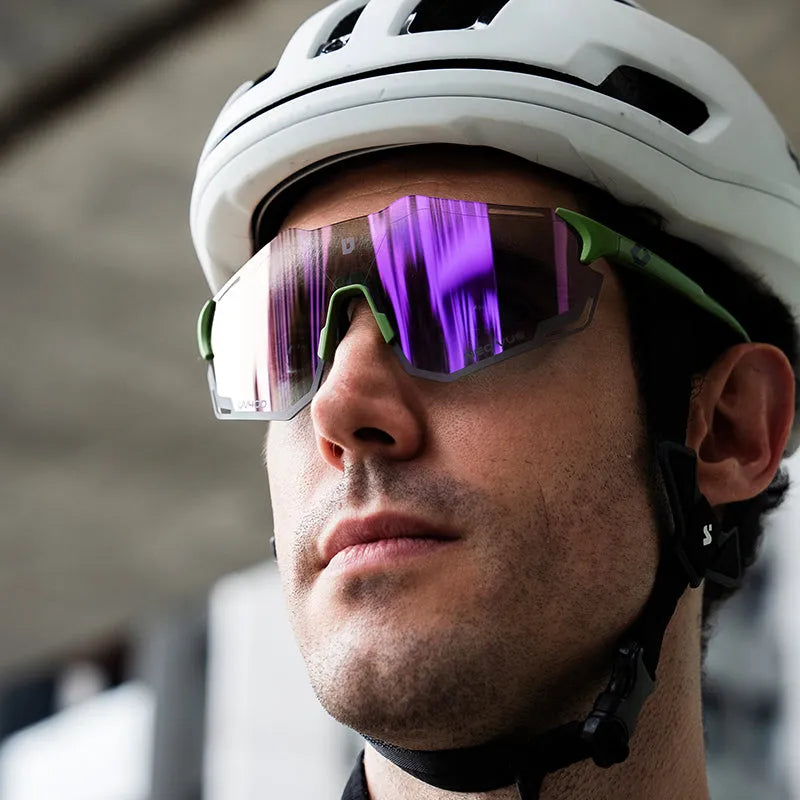 Ulac Neo Vue Otaku 18 Black / Champion Gold Photochromic