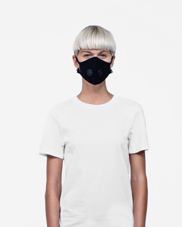 Airinum Urban Air Mask 2.0 -  with Filters, Valves & Headstrap